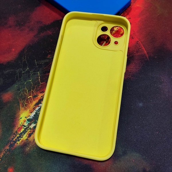Capa iPhone 14 Amarela Silicone Premium interior
